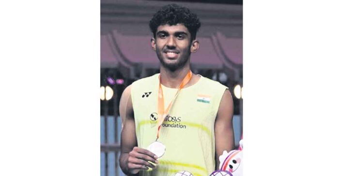 ఆయుష్కు సిల్వర్