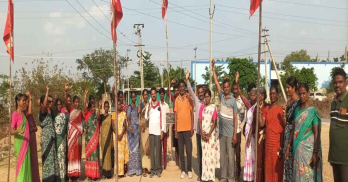 House plots should be given to the poor: CPI demand