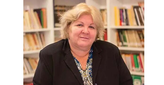 తండ్రి స్ఫూర్తితో వైద్య సేవలోకి …