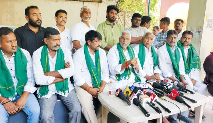 రేవంత్ పోవాలి.. మార్పు రావాలి