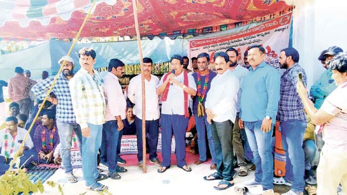 విద్యుత్ ఆర్టిజన్ల సమ్మెకు సీఐటీయూ అండ