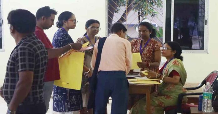 Polling for the Assembly elections 2026 will begin at 7:00 am in Tamil Nadu and West Bengal