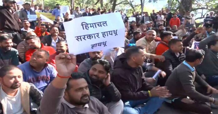 హిమచల్ప్రదేశ్లో ట్రాన్స్ఫోర్ట్ సంఘాలు భారీ ఆందోళన