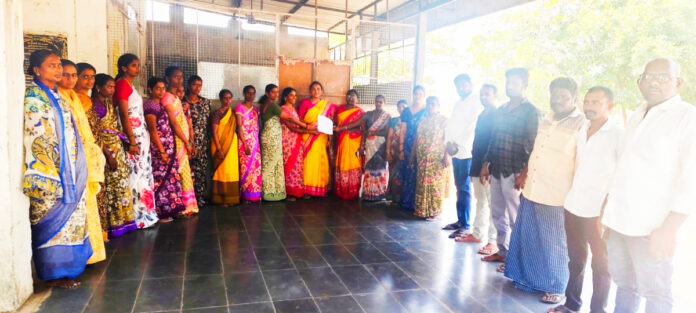 Don't send teachers.. Parents' request to the sarpanch