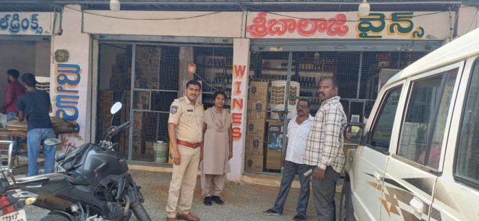 అనుమతి లేని మద్యం దుకాణాలపై ఎక్సైజ్ ఉక్కుపాదం