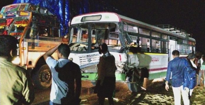 Road accident.. Bus hits tractor