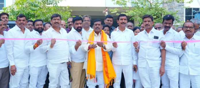 రాజకీయాలకతీతంగా నగర ప్రగతి