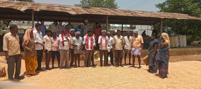 Farmers face difficulties due to lack of basic facilities in market yards: CPI(M)