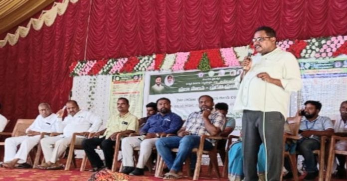 Special focus on increasing oil farm cultivation in the district