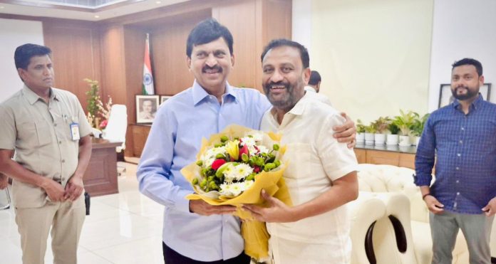 MLA Thota meets Minister Ponguleti