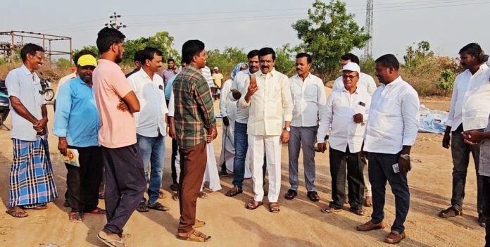 రైతు కష్టాన్ని మిల్లర్ల పాలు చేయనివ్వం