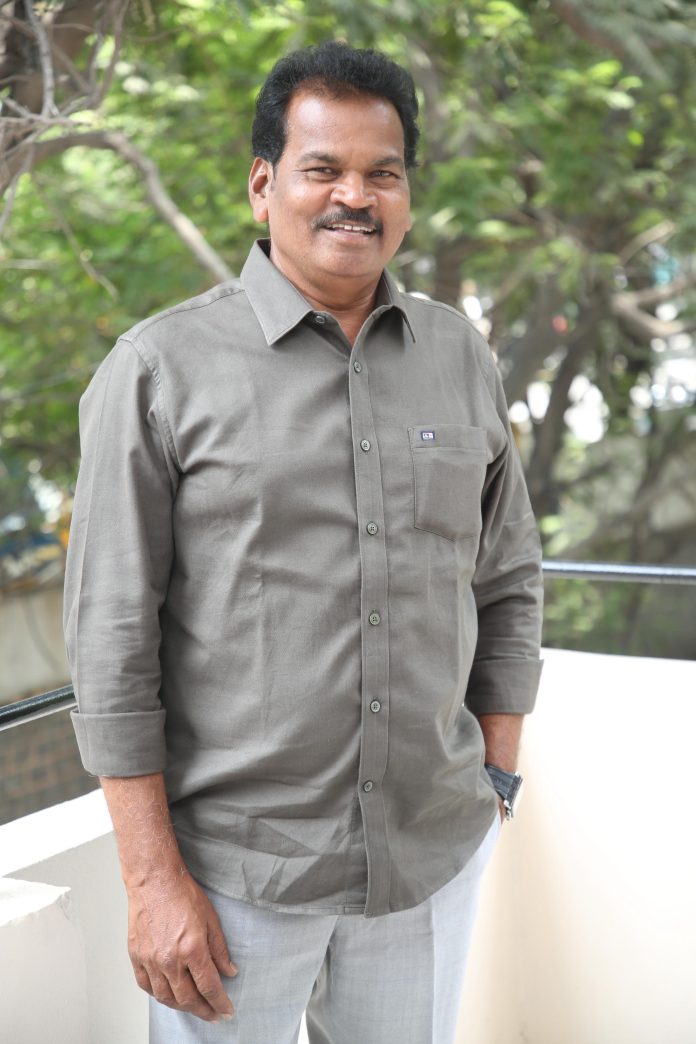 300 థియేటర్లలో రిలీజ్