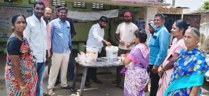 Buttermilk distribution to passersby