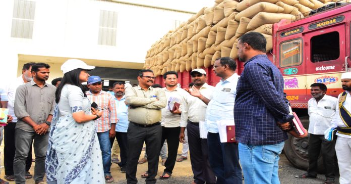 Increase the number of hamalis and unload the grain: Collector