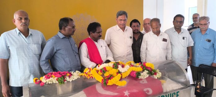 కార్మిక నాయకుడుఉద్ధరాజు బాపిరాజు కన్నుమూత