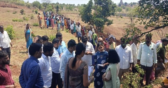 ఉపాధిహామీ పనులను పరిశీలించిన స్పెషల్ కమిషనర్ శ్రీలక్ష్మి