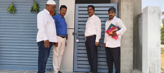 కొండాపూర్ మండలంలో ఆకస్మిక తనిఖీలు..