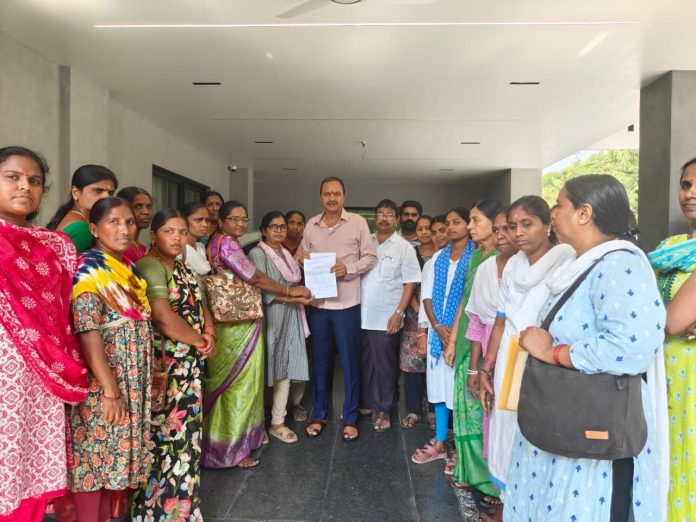 అంగన్వాడీ, ఆశా వర్కర్ల సమస్యలను పరిష్కరించాలి