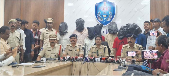 యవన్ హత్య కేసులో 10 మంది అరెస్ట్