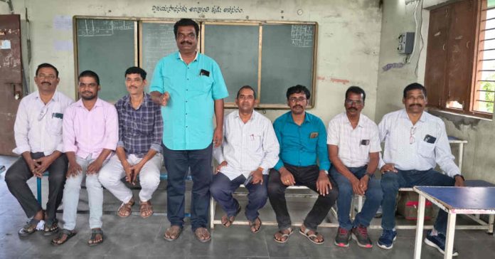 ఆలు లేదు చూలు లేదు…ఇహెచ్ఎస్ కటింగ్ ప్రారంభం..