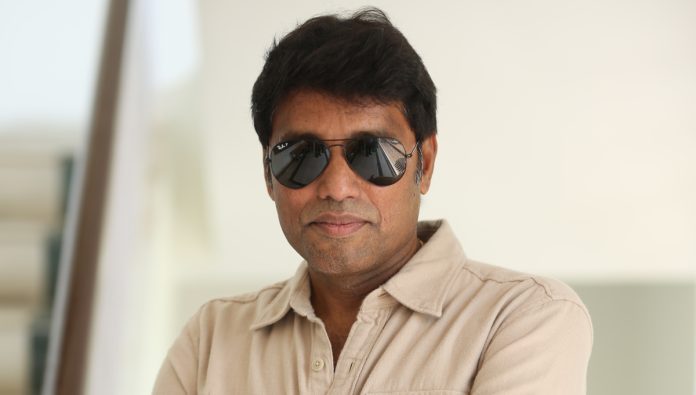 రామ్ చరణ్ నట విశ్వరూపం చూస్తారు