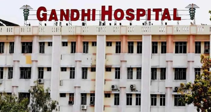 గాంధీలో కనిపించని హెచ్ఓడీలు