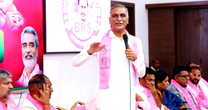 శంషాబాద్లో రూ.వెయ్యి కోట్ల
భూ కుంభకోణం