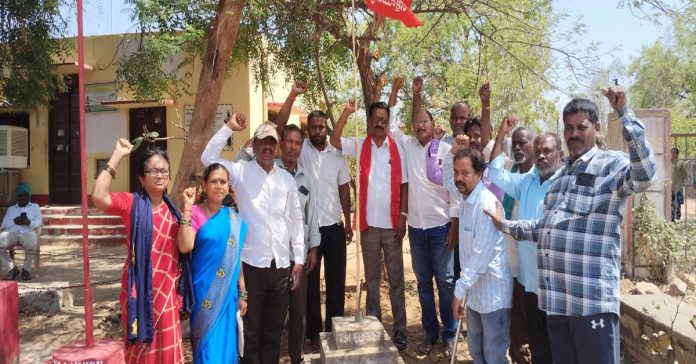Workers must unite to resolve their issues: Chelimela Narsayya
