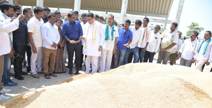 We will purchase the soaked paddy at the government support price.