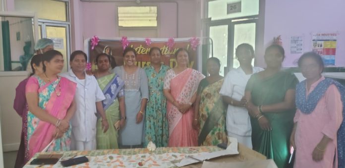 ప్రభుత్వాస్పత్రిలో నర్సుల సేవలు ప్రశంసనీయం