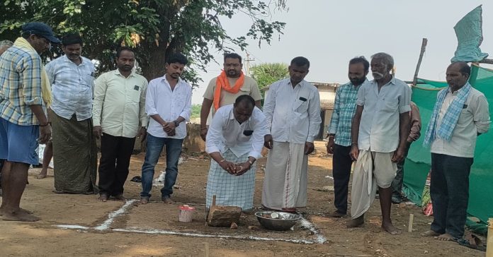 అంగన్వాడి భవన నిర్మాణానికి భూమిపూజ.!