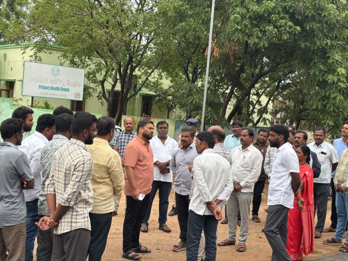 వైద్య సేవలు అందించడంలో నిర్లక్ష్యం తగదు