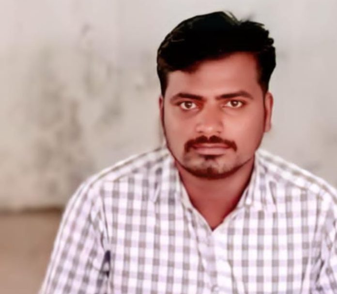 గుండెపోటుతో మృతి చెందిన కార్మికుడు కుటుంబానికి న్యాయం చేయాలి