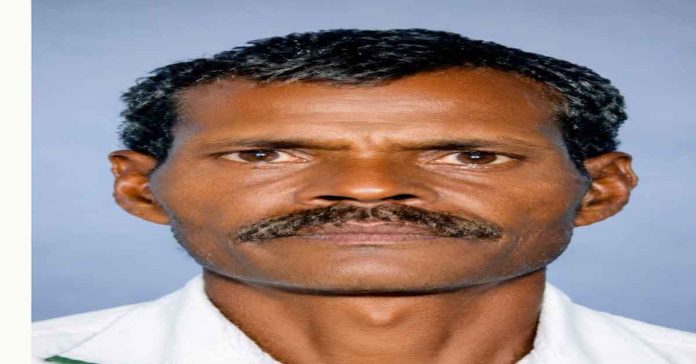 వడదెబ్బతో గిరిజన కూలి మృతి