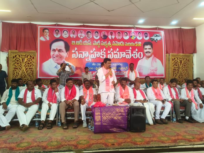 ఇచ్చిన హామీలు నెరవేర్చడంలో ప్రభుత్వం పూర్తిగా విఫలం: మాజీ మంత్రి