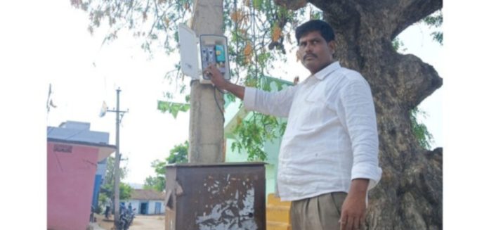 Saving electricity with a sensor device
