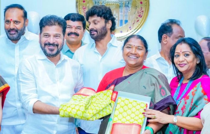 నియోజకవర్గానికొ మహిళా సూపర్ బజార్