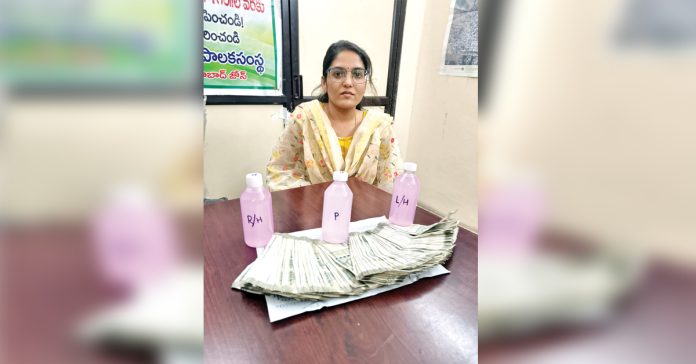 Junior Assistant Caught by ACB
