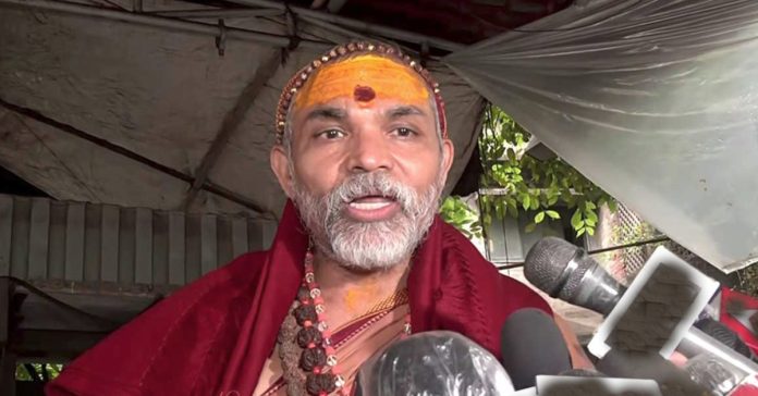 మోడీ గారు..ప్రజలకు నీతులు చెప్పే ముందు పాలకులు వాటిని ఆచరించాలి: శంకరాచార్య స్వామి