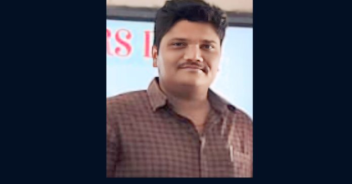 అత్యవసరమైతే తప్పా ప్రజలు బయటకు వెళ్లొద్దు: తహశీల్దార్