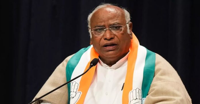 బీజేపీ ప్రభుత్వంపై మల్లికార్జున ఖర్గే ఫైర్