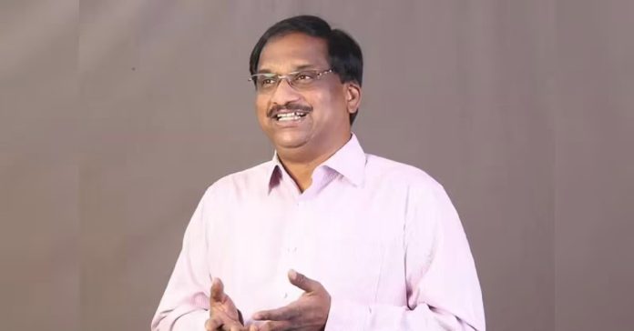 ప్రొఫెసర్ నాగేశ్వర్ ఇంటి వద్ద మోహరించిన తెలంగాణ పోలీసులు