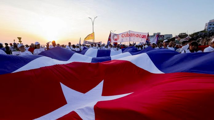 Cuba prepares for resistance
