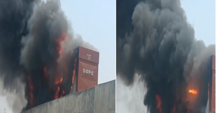 Fire in Container: New Cars Gutted
