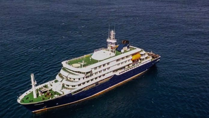 Cruise ship in the grip of Hanta virus