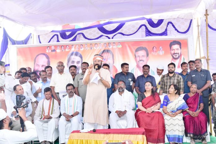 Work on pending projects, including the Palamuru-Rangareddy Lift Irrigation Scheme, accelerated.