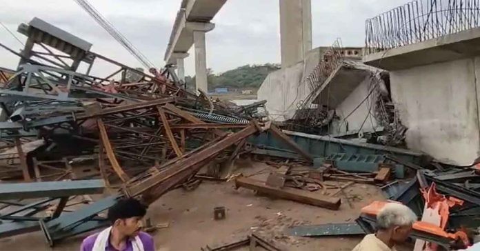 యూపీలో దారుణం.. ఆరుగురు కార్మికులు మృతి