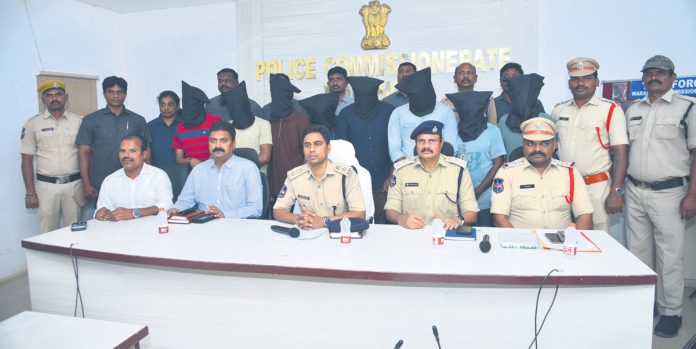 Circulation of counterfeit currency