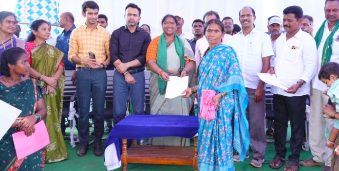 పట్టాల పంపిణీతో భావితరాలకు శాశ్వత భూ హక్కులు