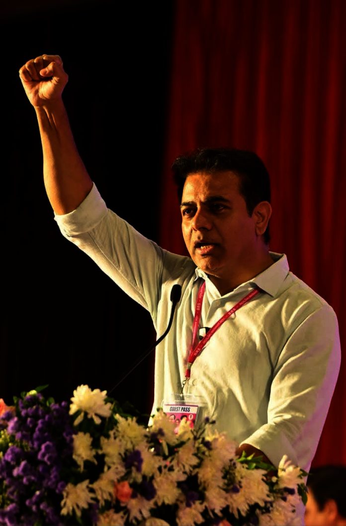 ఇందిరమ్మ రాజ్యంతో ఇంటింటా సంక్షోభం
